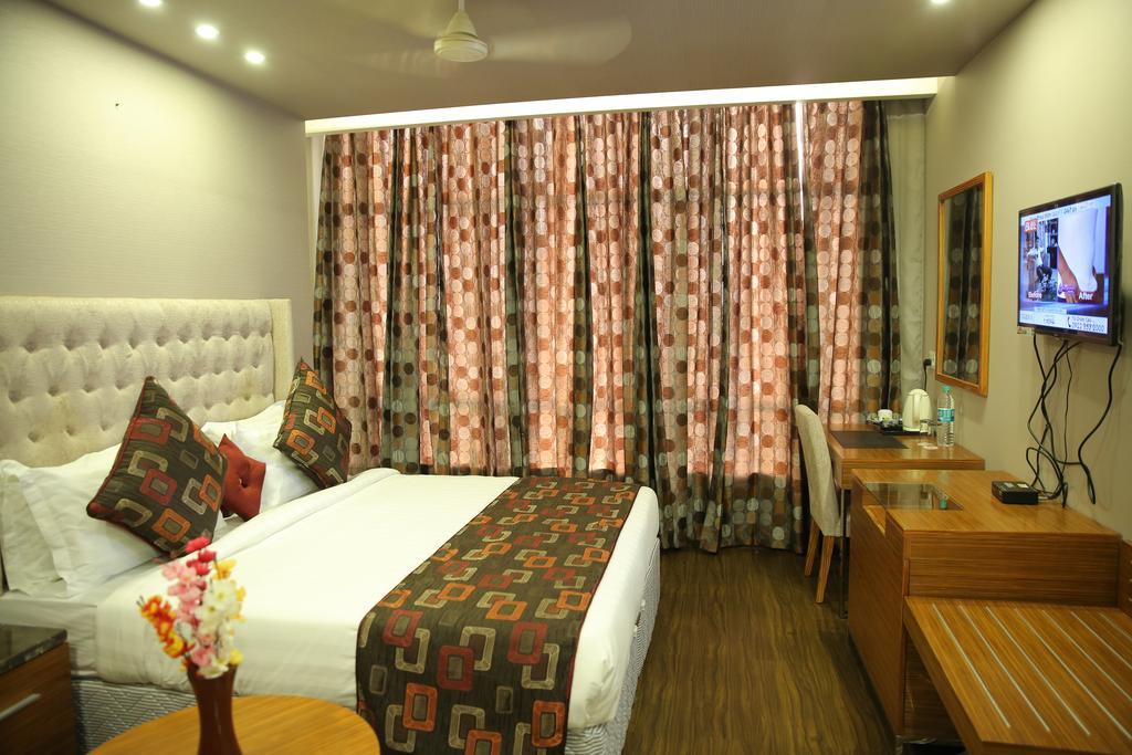Hotel Sv Kashipur Habitación foto